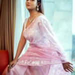 Parno Mittra Instagram - What's next now??? 😋😋 Saree - @colorosoweaves Blouse - @vcutblouse Jewellery - @mahabirdanwarjeweller Styling - @stylebysumit Muah - @mainak.mk_up Photography : @priyambaksiphotography Hyatt Regency Kolkata