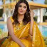 Parno Mittra Instagram - ⭐⭐⭐ Saree @colorosoweaves Jewellery @mahabirdanwarjeweller Blouse @vcutblouse Muah. @mainak.mk_up Styling @stylebysumit Photography @priyambaksiphotography
