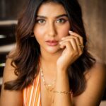 Parno Mittra Instagram - 🌞🌞🌞 Photography: @charcoalmarks Styling. : @stylebysumit MuaH. : @abhijitpl2 Floatel