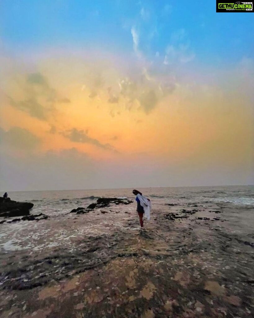 Parno Mittra Instagram - 💙💙💙 Goa, India
