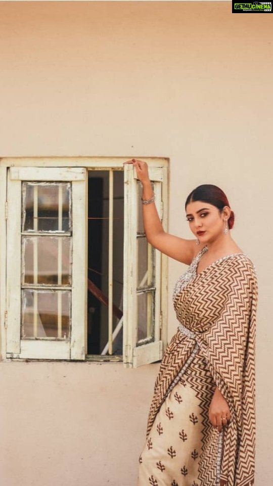 Parno Mittra Instagram - In frame: @parnomittra . . . . . . . . . . . . . . . . . . . . #reels #trendingreels #reelsofinstagram #reeloftheday #reelsofficialindia #instagoodday #instagram
