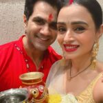 Parul Chauhan Instagram - Happy Karwachauth❤️❤️❤️❤️ @thechiragt