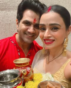 Parul Chauhan Instagram - Happy Karwachauth❤️❤️❤️❤️ @thechiragt