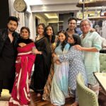 Parull Chaudhry Instagram - #aboutlastnight Diwali celebration begins Thank you @shreya_nehal @vinitps for such a fun & crazy evening ❤️ You both are lovely hosts 🤗 Baaki sab so beautiful so elegant just looking like a wow 😂❤️ Don’t miss the last slide Mumbai - मुंबई