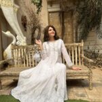 Parull Chaudhry Instagram - Elegance is not standing out, but being remembered Outfit @nehamtaonline PR @socialsbyshi #ootd #festivewear Mumbai - मुंबई
