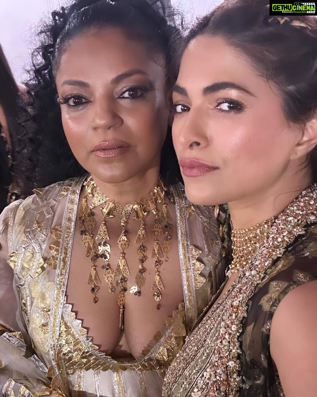 Parvathy Omanakuttan Instagram - “Unstoppable Yesterday, Today and Every frickin day” - There is a reason why each one of them is called A Diva, A Goddess, An Icon, A Supermodel 😘 #unstoppable #diva #supermodels #icons Jio World Plaza