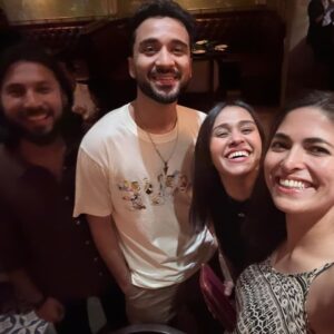 Parvathy Omanakuttan Instagram - There are friends, there is family; and there are those friends who become more than family 💖😇 
 My Darlings @raghavjuyal @ishanbhandarii it felt like time just skipped , hopped and then came to a stop. 
You guys are the same at heart yet have done me sooooo proud in your life and work 😇😇😇😇 😇
Thank you for being the way you are …. We gotta meet super soon and laugh like crazy again. 
 Your Jiji Loves you 😘 #jijikesaale #friendslikefamily #laugh