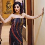 Payel Sarkar Instagram - Fashion reflects who you are ✨️ Styling - @hittingfashion