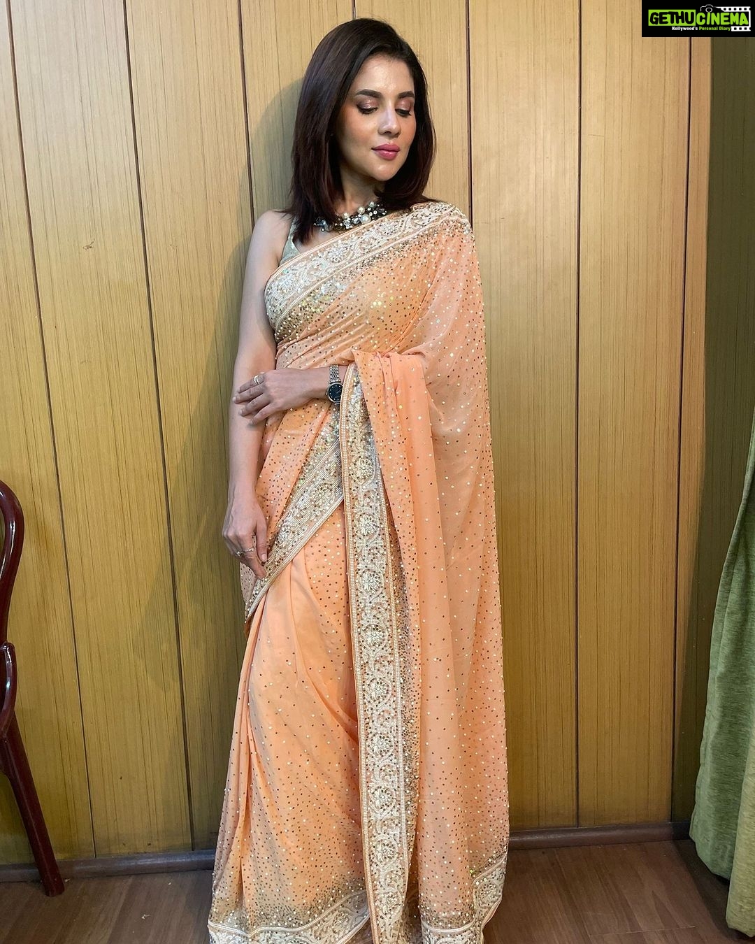 Payel Sarkar - 12.5K Likes - 🏵️