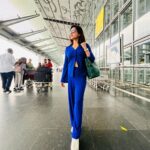 Payel Sarkar Instagram - Enroute ✈️ #NABC #NewYorkCity Netaji Subhash Chandra Bose International Airport
