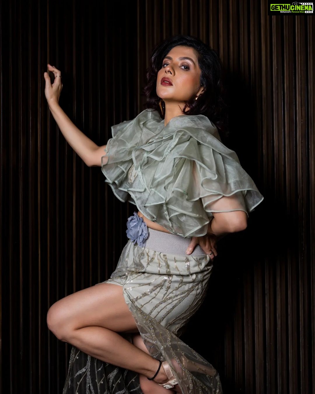 Payel Sarkar - 13.9K Likes - Glitz..Glam and Photoshoot .
#filmfarebangla #look
.
Look by @jitsatyaofficial
Click @hashtag_piksography
Mua @makeupartist.samrat
Hair @bijoy_biswas26
