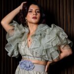 Payel Sarkar Instagram - Glitz..Glam and Photoshoot . #filmfarebangla #look . Look by @jitsatyaofficial Click @hashtag_piksography Mua @makeupartist.samrat Hair @bijoy_biswas26