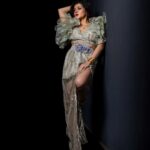 Payel Sarkar Instagram - Glitz..Glam and Photoshoot . #filmfarebangla #look . Look by @jitsatyaofficial Click @hashtag_piksography Mua @makeupartist.samrat Hair @bijoy_biswas26
