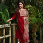 Payel Sarkar Instagram - শুভ নবমী...পুজো কেমন কাটছে সবার ?