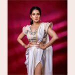 Payel Sarkar Instagram - || P A S H M I N A || Festive Collection 2023 - 2024 Feat Actress @paayelsarkar Wardrobe & styling @jitsatyaofficial Makeup & Hair @anupdasmakeup Photography @hashtag_piksography #viralvideos #fyp #viralpost #beauty #kerala #picoftheday #dance #art #cute #mumbai #funny #onlineshopping #foryoupage #comment #fashionblogger #youtube #meme #trendy #nature #followme #lifestyle #tamil #life #photoshoot #reelsinstagram #new #motivation #funnymemes #designerjitsatya #clothingpashmina Cheese And Flash Studio