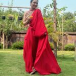 Pooja Banerjee Instagram – KarwaChauth in Goa … 🌺🌺🌺🌺🌺🌺🌺 swipe till the last to see my #KumKum box  #RedisTodaysColour #KarwaChauthReady #heyHusband #Fasting #IndianOutwear #allsetforKarwaChauth outfit by @silai_bhartimittal  ear rings and KumKuk Box by @kushalsfashionjewellery coordinated by @platformcreatorsentertainment
