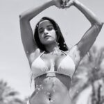 Pooja Bhalekar Instagram – Live by the SUN ☀️, Love by the MOON 🌙