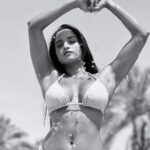 Pooja Bhalekar Instagram - Live by the SUN ☀️, Love by the MOON 🌙