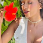 Pooja Bhalekar Instagram – Whispering my secrets to the flower 🌺