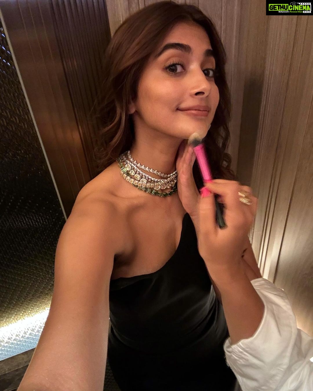 Pooja Hegde Instagram - Just Macau things 📸 ✈️ #workcation Londoner Macao 澳門倫敦人