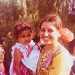 Pooja Kumar Instagram - Happy birthday mom. I miss you and there isn’t a day that doesn’t go by that I don’t think about our memories together. As I embark on a new journey soon I always think of what you always advised me to do. Love with all your heart and everything will come your way. Be grateful and happy as you have been given so many things. Most of all love yourself so that you can love and give to others. #mom #daughters #missyou #america #india #hindi #tamil #telugu #lucknow