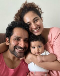 Pooja Ramachandran Instagram - Friendship is the root of our relationship. Before everything else we are friends first and it will always be that way. Now we’ve added one more little human to our tiny circle! 

Here’s to the many beautiful memories we will make together! 

Thank you to all our Instagram friends who give us so much love. Happy Friendship Day from us to you! 

#happyfriendshipday #friendshipday2023 #friendsforlife #kiaanandjojo