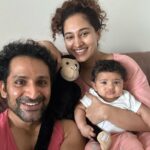 Pooja Ramachandran Instagram - Friendship is the root of our relationship. Before everything else we are friends first and it will always be that way. Now we’ve added one more little human to our tiny circle! Here’s to the many beautiful memories we will make together! Thank you to all our Instagram friends who give us so much love. Happy Friendship Day from us to you! #happyfriendshipday #friendshipday2023 #friendsforlife #kiaanandjojo