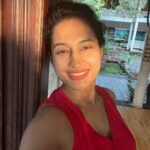 Pooja Ramachandran Instagram - When the sun shines, let it shine on you ☀️💫