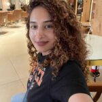 Pooja Ramachandran Instagram - Before/after ✅Do something you never did before 😄#loveit #newcolour #fresh Hair cut and colour @page3salon_velachery