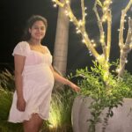 Pooja Ramachandran Instagram - Good food, music and company by the seaside! #bliss Sheraton Grand Chennai Resort & Spa
