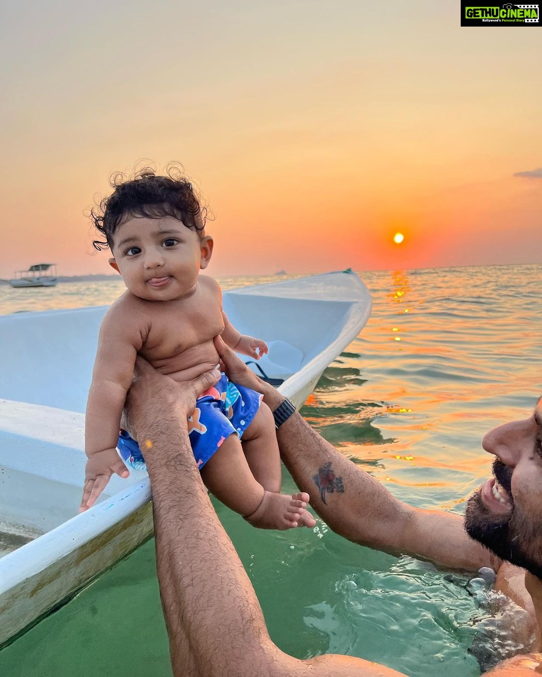 Pooja Ramachandran Instagram - Capturing moments and leaving only footprints.. βοΈπποΈπβΎοΈ #family #familyvacation #beachholidays #beachlife #islandlife #kiaankokken #seasandsun #lovelife Bali, Indonesia