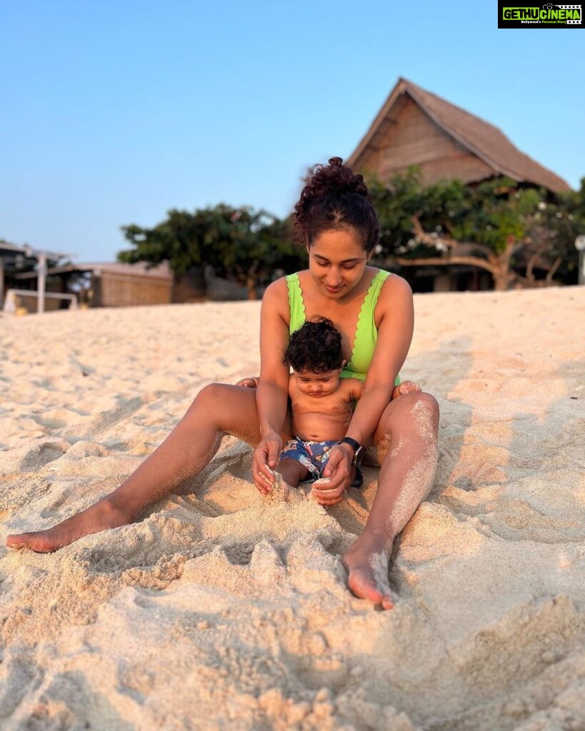 Pooja Ramachandran Instagram - Capturing moments and leaving only footprints.. ☀🌊🏖💕♾ #family #familyvacation #beachholidays #beachlife #islandlife #kiaankokken #seasandsun #lovelife Bali, Indonesia