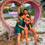 Pooja Ramachandran Instagram - Our greatest treasure and happiness. #lafamilia #family #familytime #together #heart Nusa Lembongan