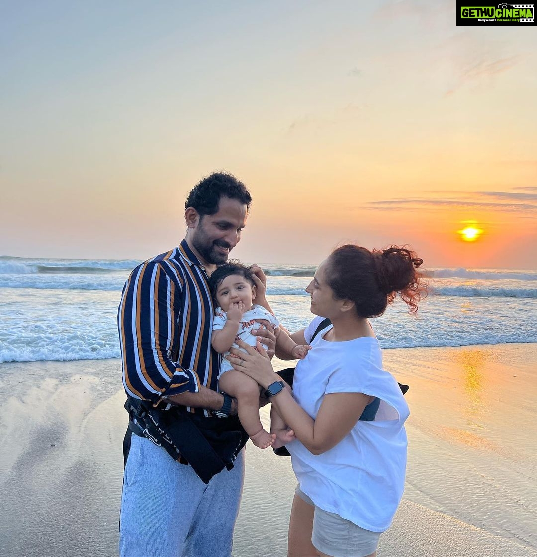 Pooja Ramachandran Instagram - Happiness: available at a sunset near you. 😊🌅😊 Batu Bolong Beach