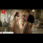 Pooja Sawant Instagram - Wrapped in the warmth of nostalgia and tradition, let’s welcome this Diwali with the greatest gifts of all .. Love and Togetherness! Treasure more precious than what any box could hold … #KalyanJewellers #diwali #deepawali