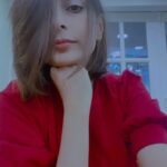 Pooja Sharma Instagram - Well-Red …and Happy 🥰 #youaskedforthepics #sohere #shorthair #snipsnip #reelsinstagram #reels #red