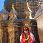 Poonam Dhillon Instagram - Mata ka Bulawa again !! Blessed with a beautiful Darshan at The Kamakhya Devi Temple 🙏✨️🙏 Kamakhya Temple Guwahati Assam