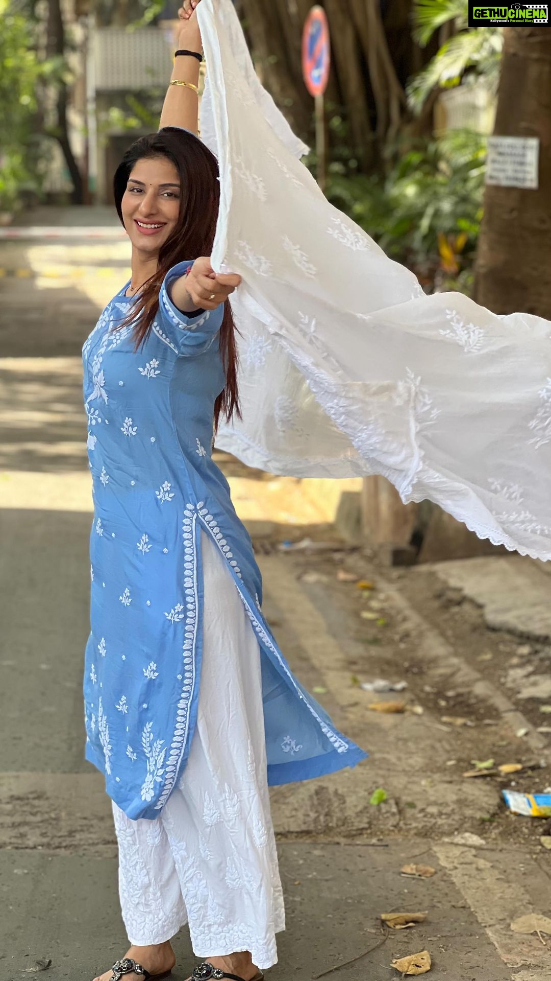 Poonam Dubey Instagram - Taal se taal mila ❤️🥰 . . . . . . #trending #reelsinstagram #reelsindia #reelsvideo #reelitfeelit #poonamdubey @officialjoshapp