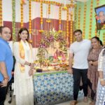 Poonam Dubey Instagram - Ganpati Bappa Morya Mangal murti Morya 🙏🙏 Thank you so much @geetasingh0807 didi @sanjusingh9269 ji for inviting me for darshan and Pooja @hmahanagar.in ❤️ & @hiranandanicha_maharaja TEJSAWINI MAHILA SEVA SANSHTA 🙏🙏🙏🙏🙏 Pawai Hiranandani Supreme City