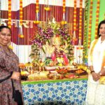 Poonam Dubey Instagram - Ganpati Bappa Morya Mangal murti Morya 🙏🙏 Thank you so much @geetasingh0807 didi @sanjusingh9269 ji for inviting me for darshan and Pooja @hmahanagar.in ❤️ & @hiranandanicha_maharaja TEJSAWINI MAHILA SEVA SANSHTA 🙏🙏🙏🙏🙏 Pawai Hiranandani Supreme City