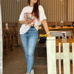 Poonam Dubey Instagram - Keep smiling, because life is a beautiful thing and there's so much to smile about….. . . . . #goodmorning #haveaniceday #tuesday #ootd #blessed #life #happiness #positivevibes #spreadlove #poonamdubey Mumbai, Maharashtra