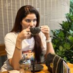 Poonam Dubey Instagram - Keep smiling, because life is a beautiful thing and there's so much to smile about….. . . . . #goodmorning #haveaniceday #tuesday #ootd #blessed #life #happiness #positivevibes #spreadlove #poonamdubey Mumbai, Maharashtra