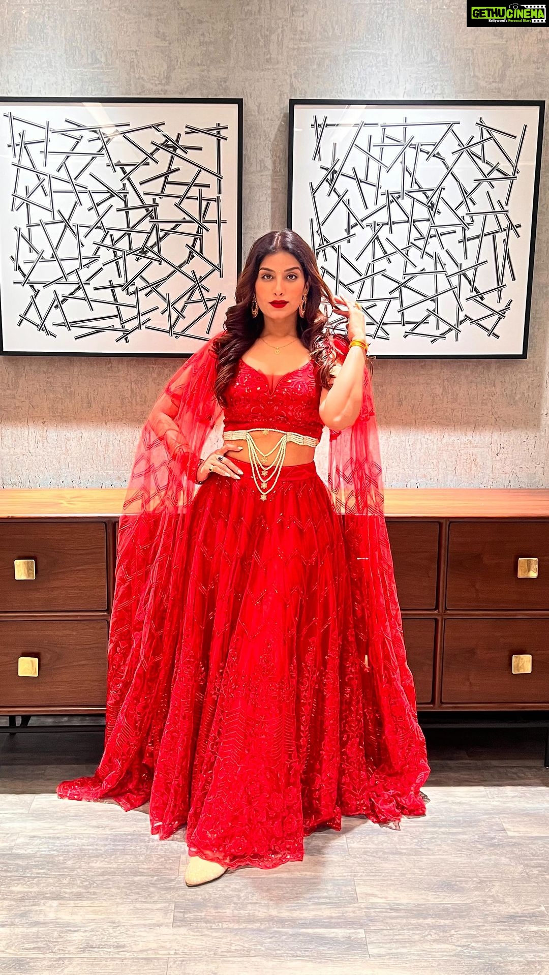 Poonam Dubey Instagram - KAAVAALAA ❤️👑 . . . . . . . #thalaiva #southindanmovies #trending #song #trendingreels #instagram #instareels #reelsinstagram #reelsvideo #reelitfeelit #poonamdubey