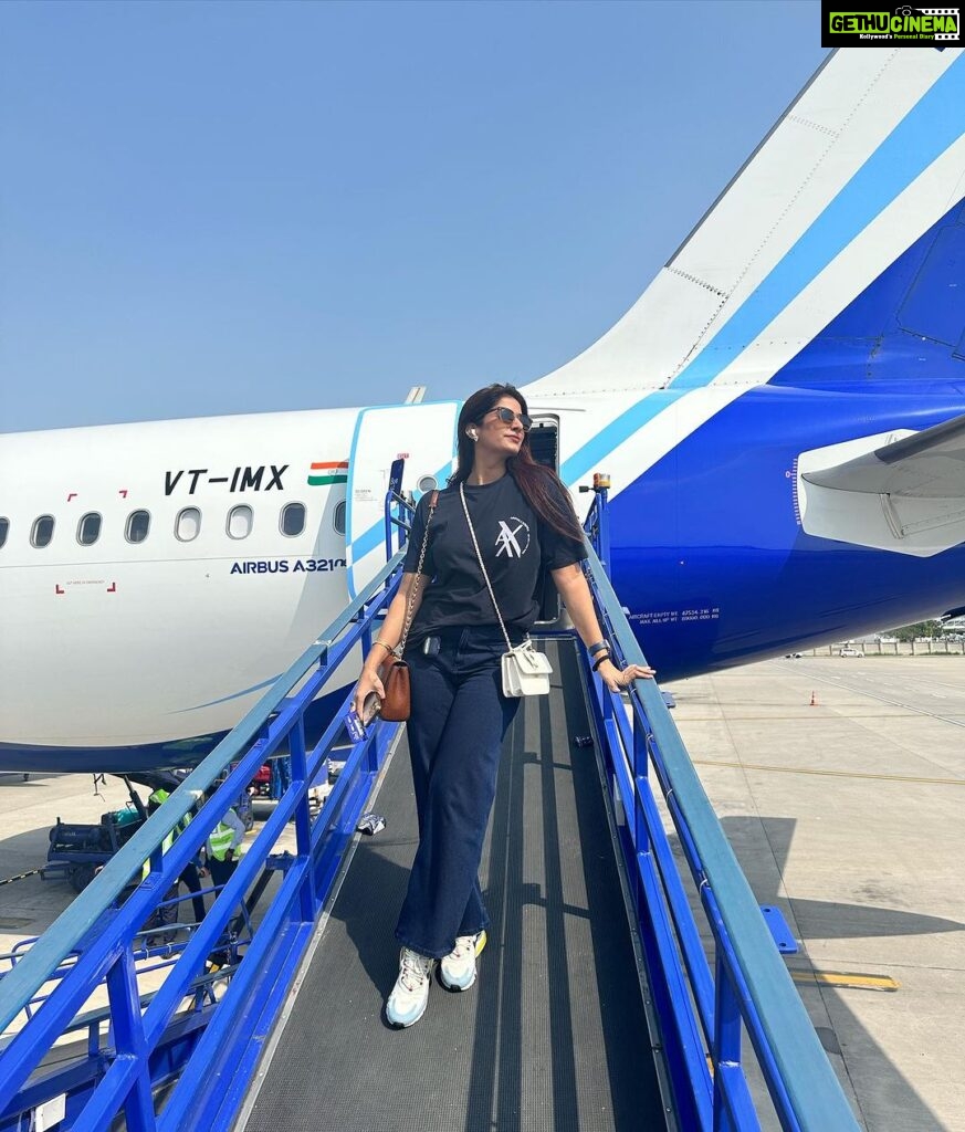 Poonam Dubey Instagram - "Take a deep breath, spread your wings, and fly." . . . . . #traveling #instapost #instagram #postoftheday #lifestyle #lifequotes #happinesss #goal #life #blessed 👑❤️🧿 #poonamdubey India