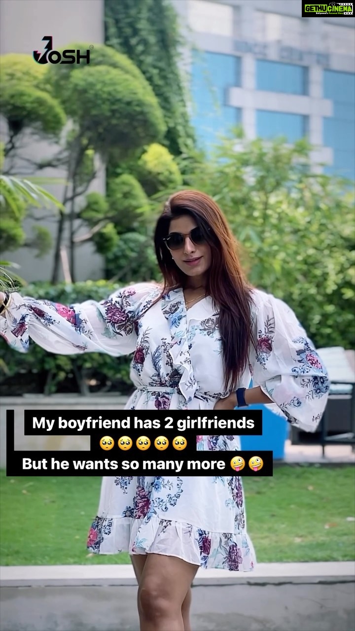 Poonam Dubey Instagram - 😂😂😂😂 @officialjoshapp . . . . #reelsvideo #reels #reelsinstagram #reelitfeelit #reelsindia #poonamdubey Mumbai, Maharashtra