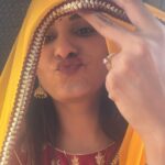 Poonam Dubey Instagram - Lahar uthe . . . . #trendingreels #bhojpuri #viral #reelsvideo @officialjoshapp @vortexmetromedia #poonamdubey