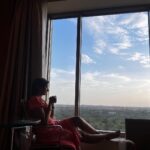 Poonam Dubey Instagram - You ☕️ me and monsoon ❤️💕🥰🤗😍 #tealover #loveofmylife #goal #monsoon #rainyday #poonamdubey Delhi दिल्ली