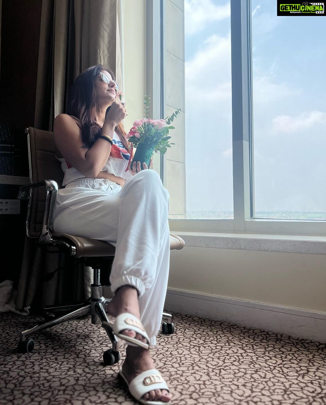 Poonam Dubey Instagram - “I can if I want to because it's my business…” . . . . . #confidence #womenempowerment #strongwomen #thoughtoftheday #poonamdubey Mumbai - मुंबई