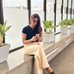 Poonam Dubey Instagram - “A life lived in love will never be dull.” – ... . . . . #babua❤️🧿 #love #you #yours #falgunia😂🙈 #airportlook #blackandoffwhite Mumbai Airport Chatarpati Shivaji