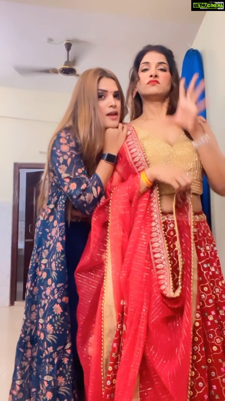 Poonam Dubey Instagram - One more with dearest di 😘 @poonamdubeyofficial